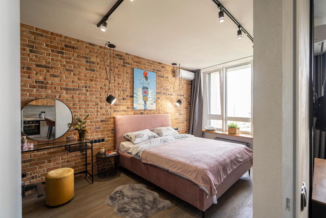 Slavutich Ecoloft Studios Kiev Exterior foto